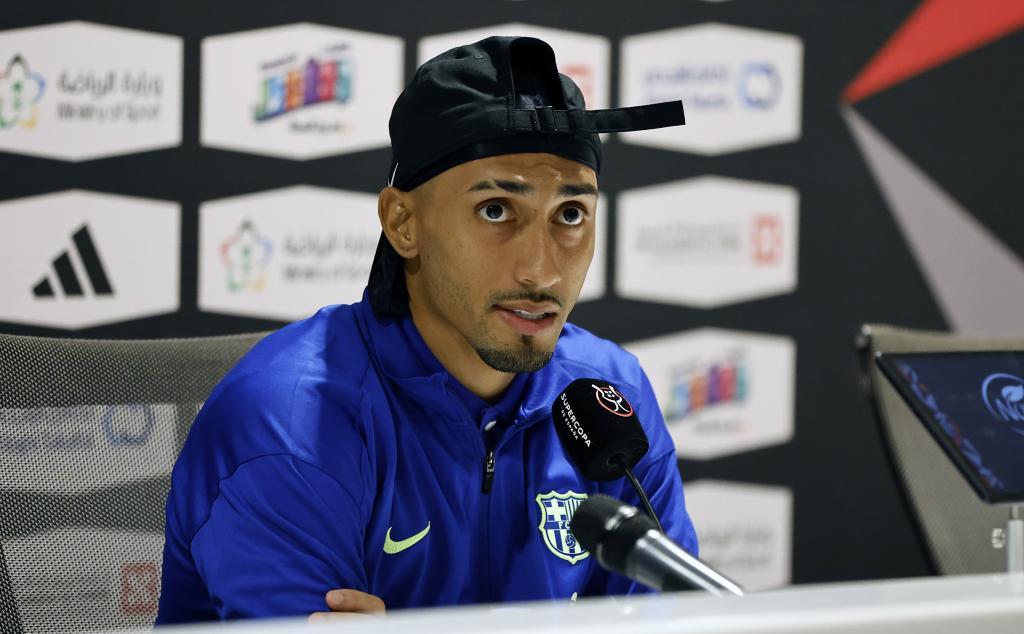 中最引人注 中最引人注